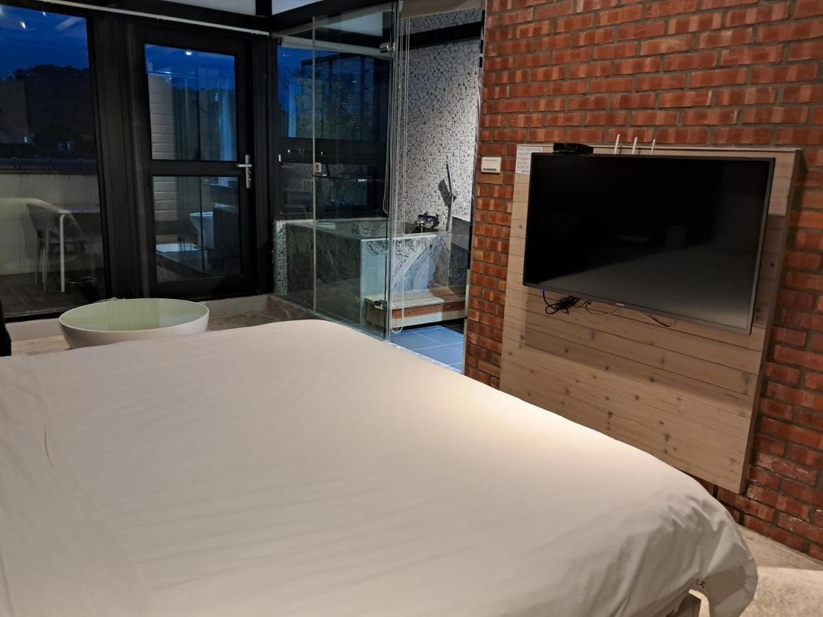 Man Man Bnb Hualien Exterior foto